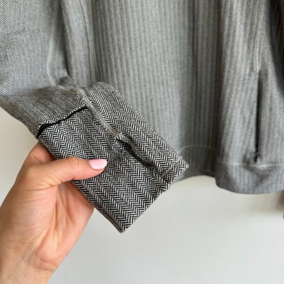 Lululemon Think Fast Long Sleeve Running Pullover 8 - Picture 4 of 7